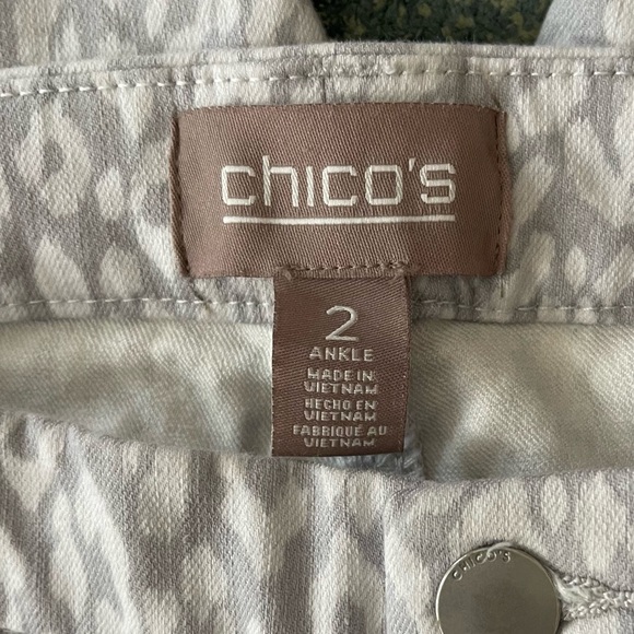 Chico’s Ankle Pants 12 - Picture 5 of 6